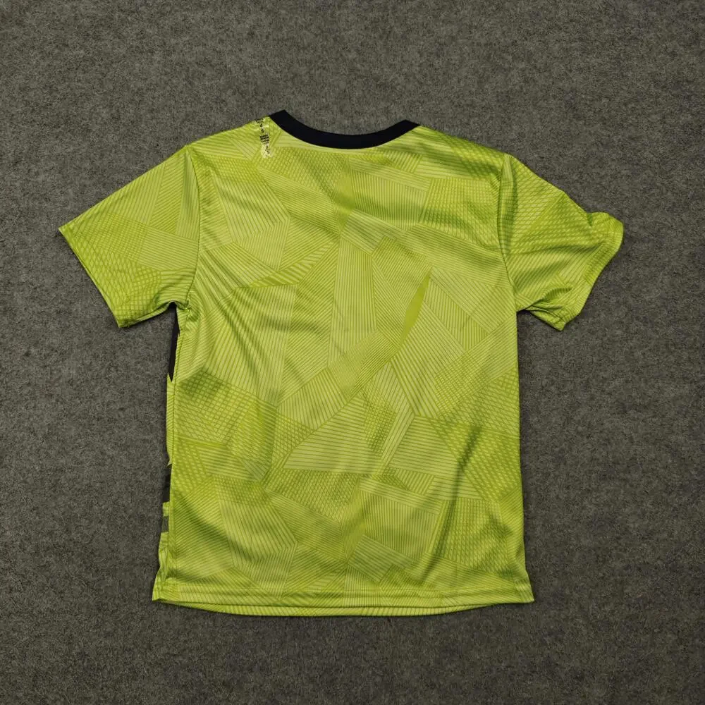 The Children's Place T-Shirt Boys 5-6 Years Green Soccer Jersey Wicking